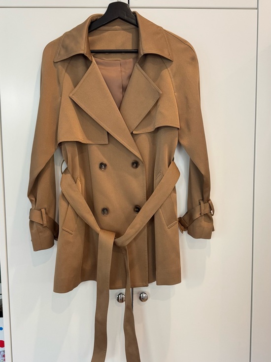Jackets & Blazers - Women’s Double-Breasted Camel Trench Coat with Belt